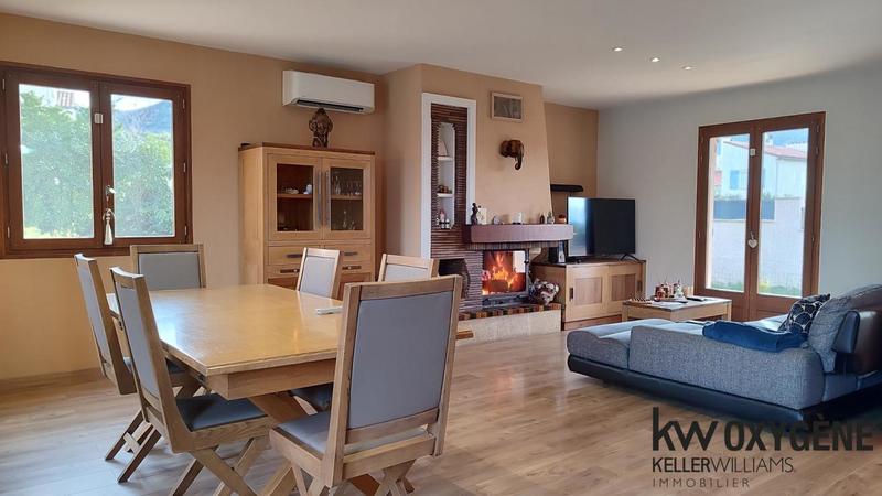 Maison - 90 m² - 5 pièces