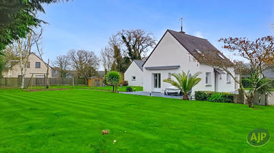 Maison - 110 m² - 6 pièces