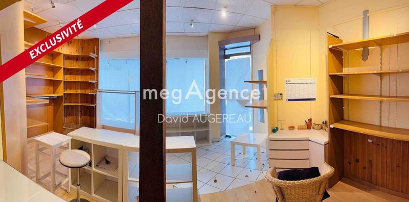 Local commercial - 33 m² - 2 pièces