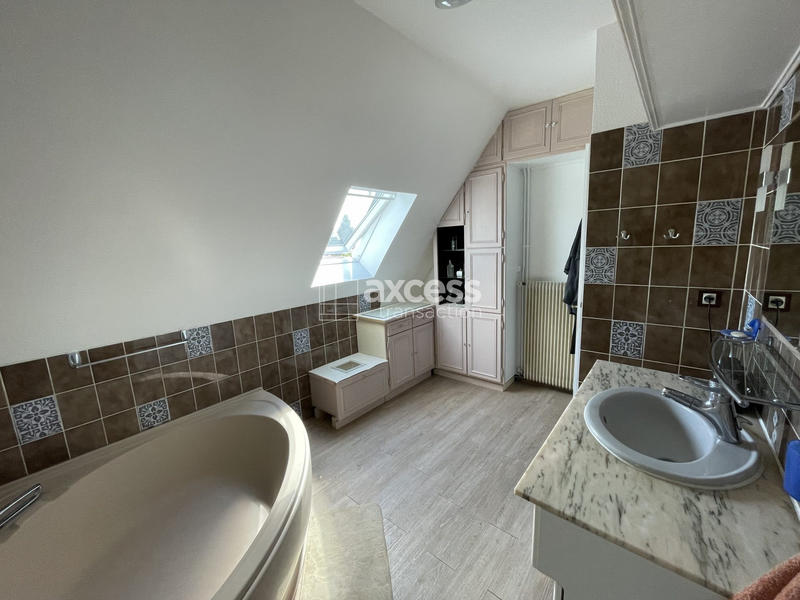 Maison - 138 m² - 5 pièces