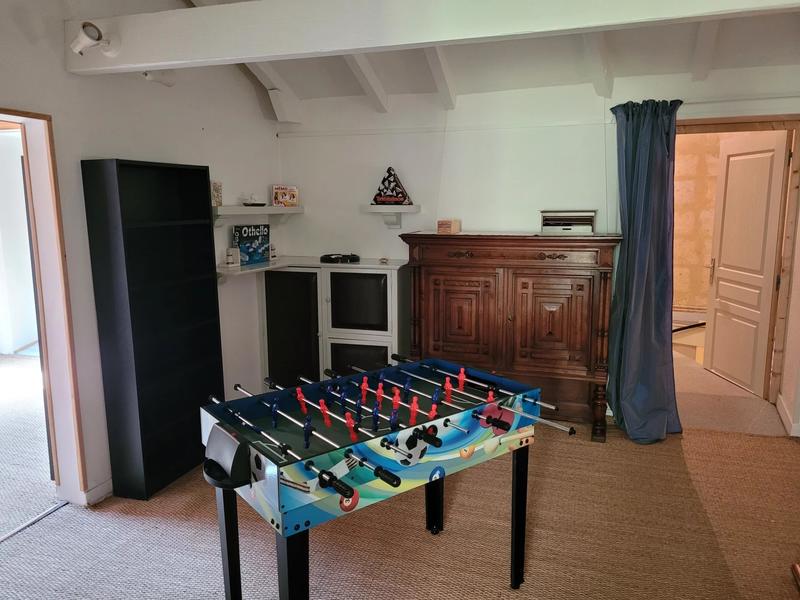 Maison - 470 m² - 18 pièces