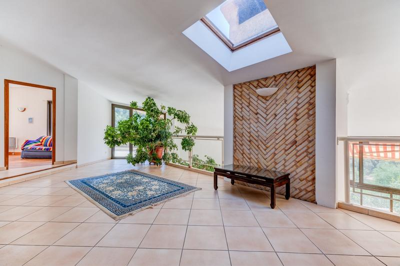 Maison - 276 m² - 5 pièces