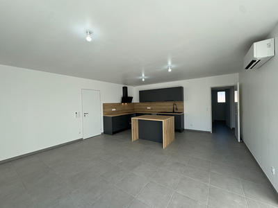 Maison - 83 m² - 4 pièces