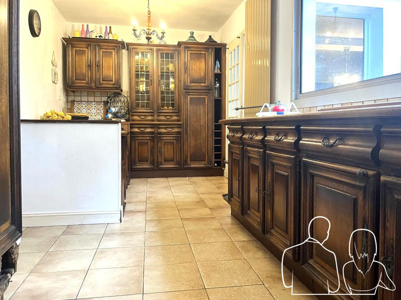 Maison ancienne - 263 m² - 11 pièces