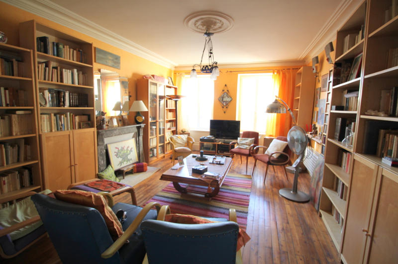 Maison - 226 m² - 7 pièces