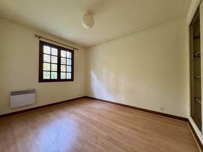 Maison traditionnelle - 150 m² - 7 pièces