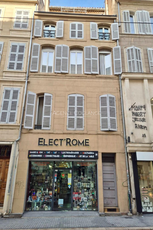 Appartement - 85 m² - 3 pièces