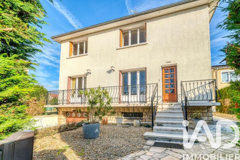 Maison - 153 m² - 6 pièces
