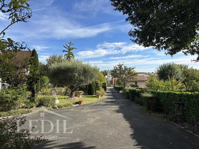 Propriété - 193 m² - 5 pièces