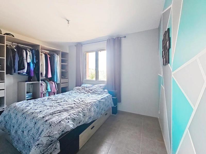 Maison - 94 m² - 4 pièces