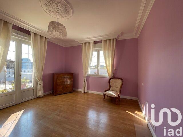 Maison - 231 m² - 8 pièces