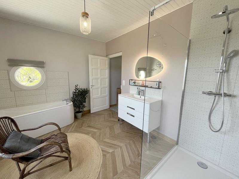 Maison - 115 m² - 8 pièces