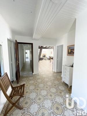 Maison - 245 m² - 8 pièces