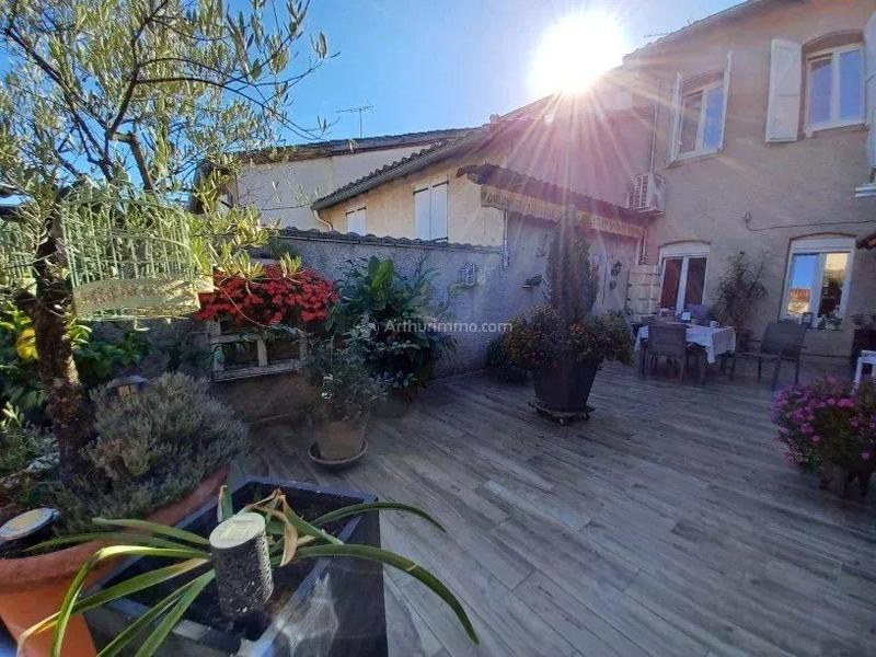 Maison - 182 m² - 7 pièces