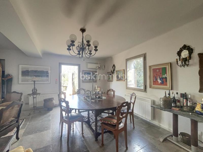 Demeure - 186 m² - 7 pièces