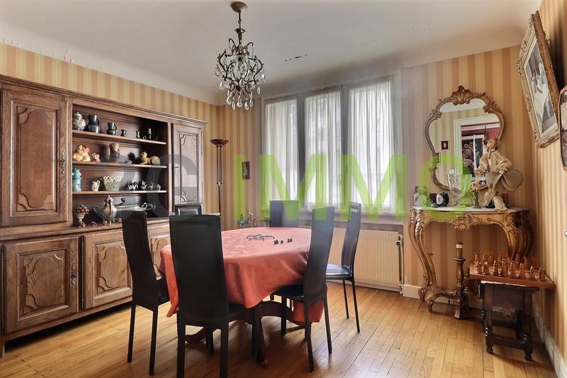 Maison - 171 m² - 7 pièces