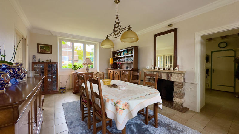 Maison - 200 m² - 6 pièces