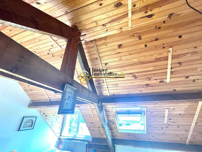 Maison - 94 m² - 5 pièces