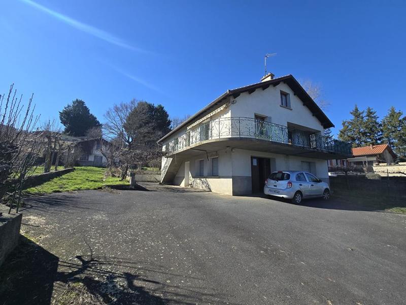 Maison - 130 m² - 7 pièces