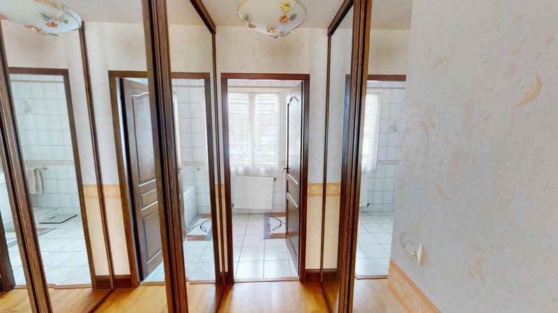 Maison - 132 m² - 7 pièces