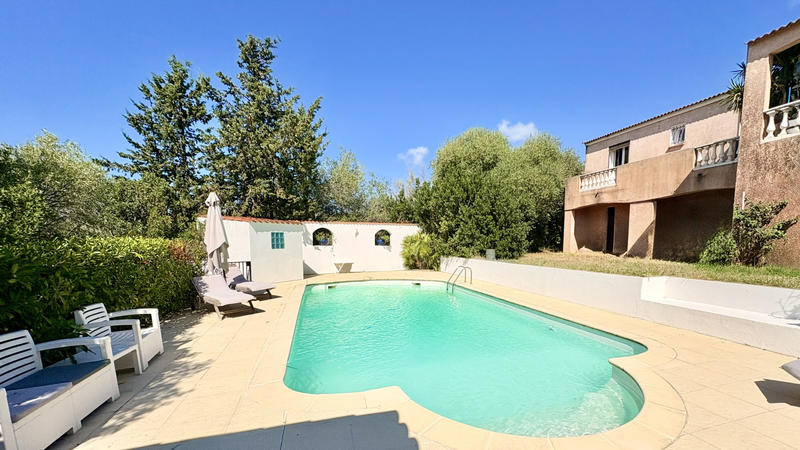 Villa - 177 m² - 5 pièces