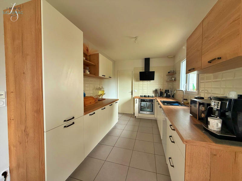 Maison - 97 m² - 4 pièces