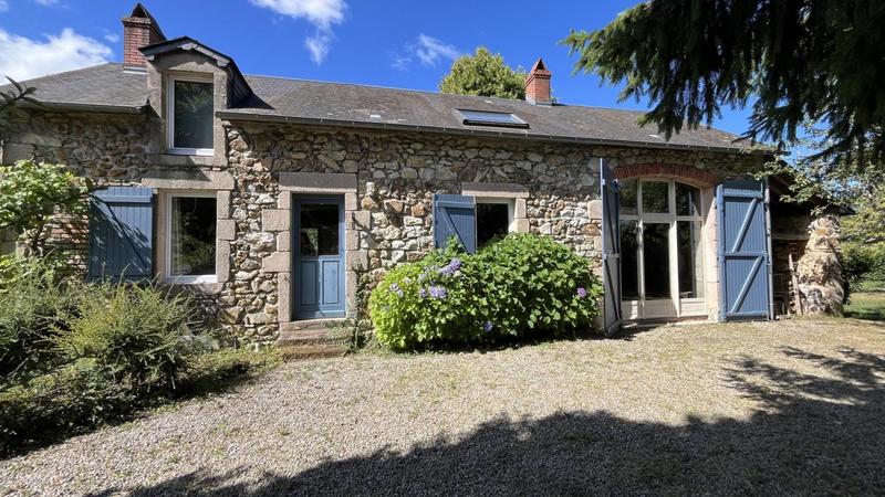 Maison en pierre - 102 m² - 3 pièces