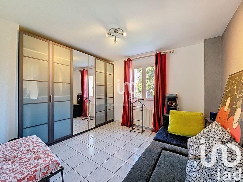 Maison - 220 m² - 9 pièces