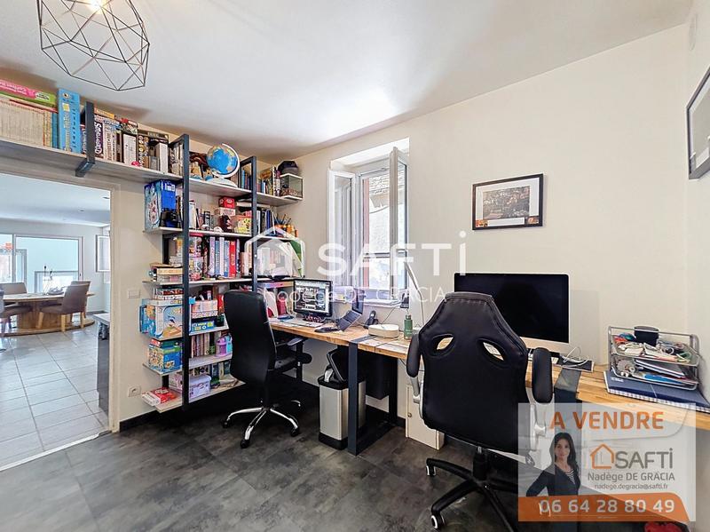 Maison - 180 m² - 6 pièces