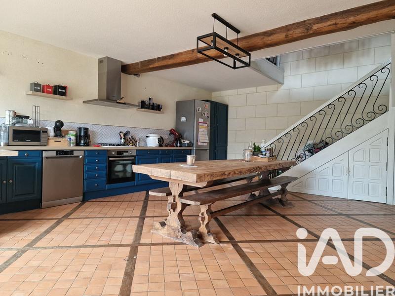 Maison - 207 m² - 8 pièces