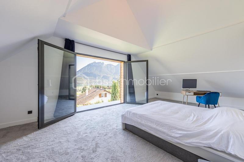 Maison d'architecte - 358 m² - 8 pièces