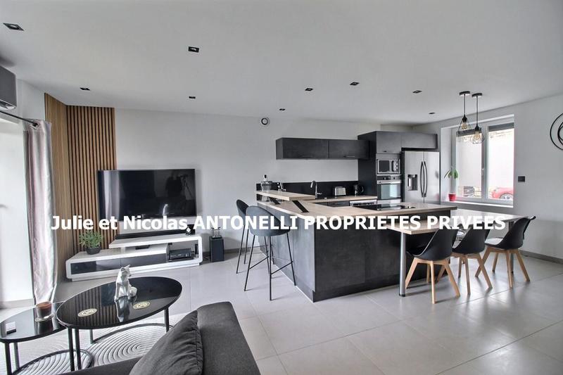 Maison - 88 m² - 5 pièces