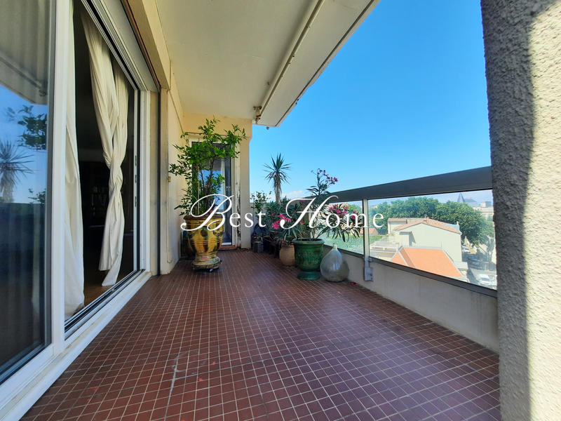 Appartement - 81 m² - 3 pièces