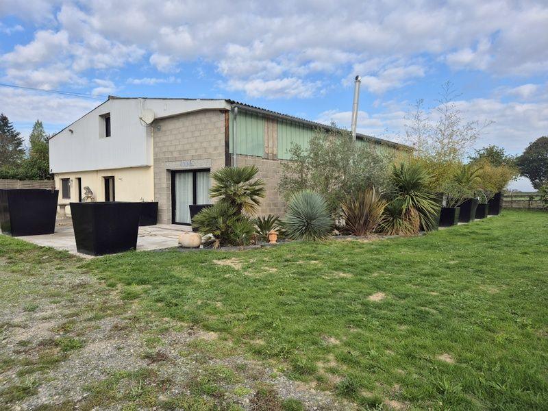 Maison - 220 m² - 3 pièces