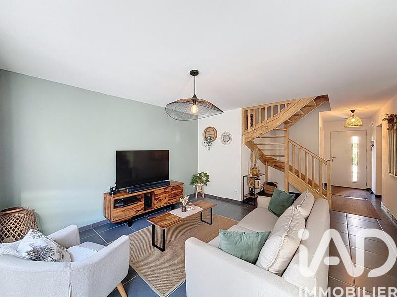 Maison - 95 m² - 5 pièces