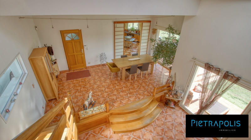 Villa - 204 m² - 8 pièces
