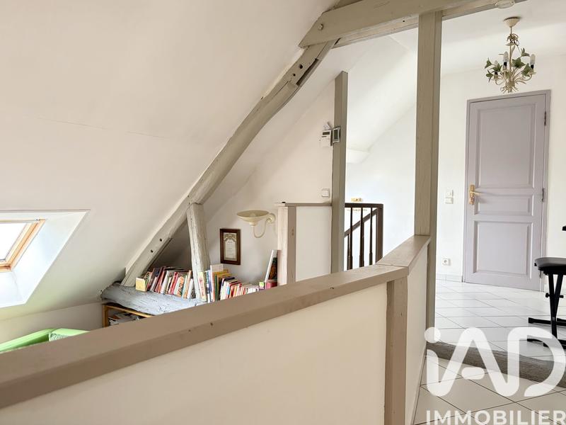 Maison - 311 m² - 9 pièces