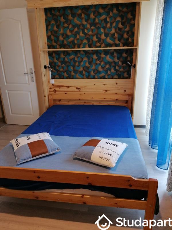 Chambre - 11 m² - 1 pièce