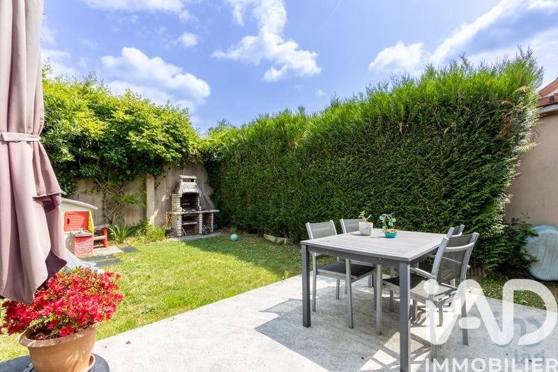 Maison - 81 m² - 5 pièces