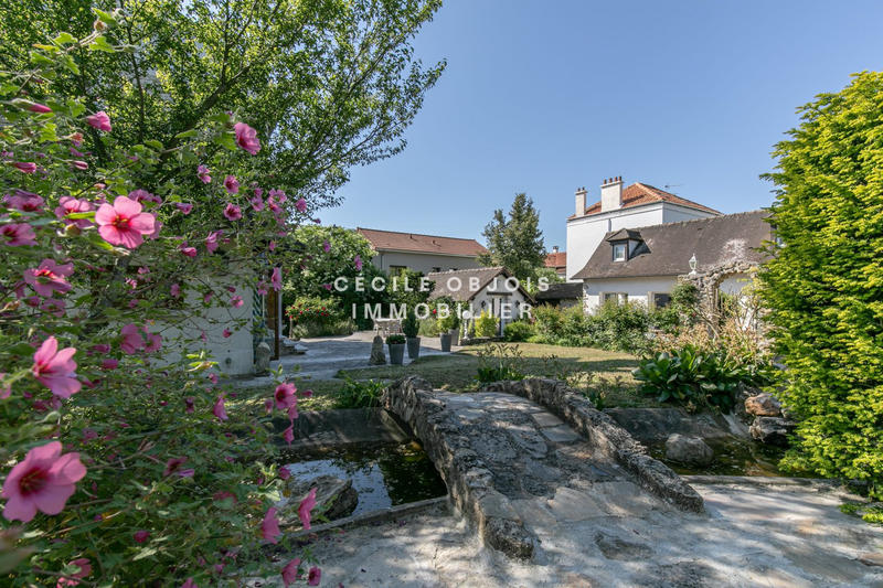 Maison ancienne - 272 m² - 9 pièces