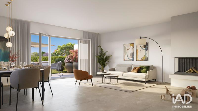 Maison - 94 m² - 5 pièces