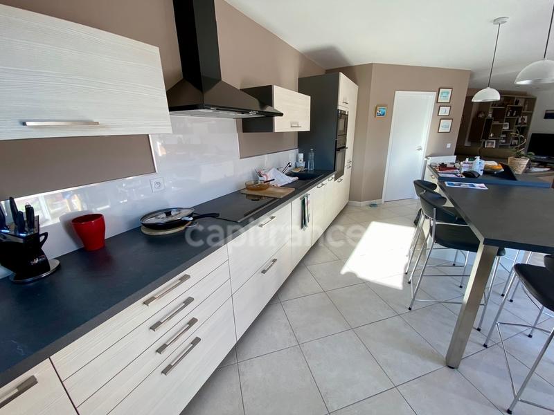 Appartement - 120 m² - 4 pièces