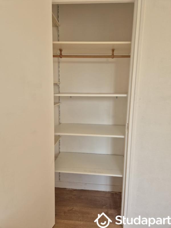 Chambre - 12 m² - 1 pièce