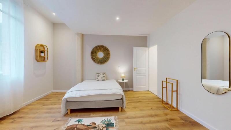 Maison bordelaise - 241 m² - 11 pièces