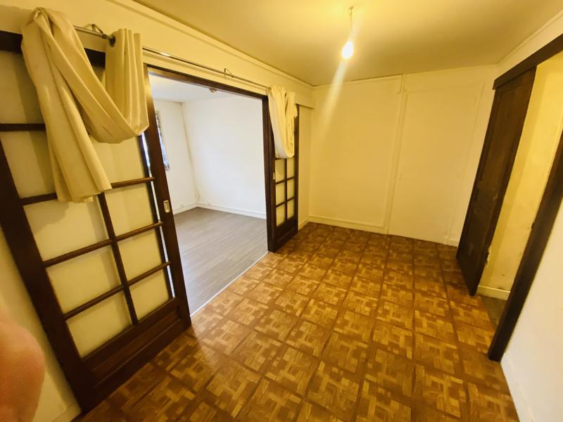 Local commercial - 80 m² - 4 pièces