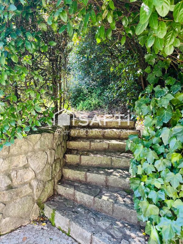 Maison - 120 m² - 7 pièces