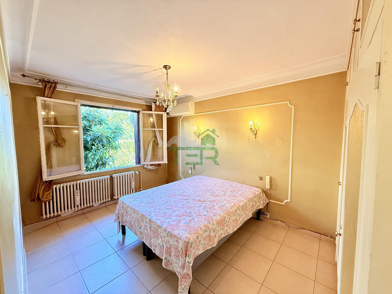 Maison - 191 m² - 6 pièces