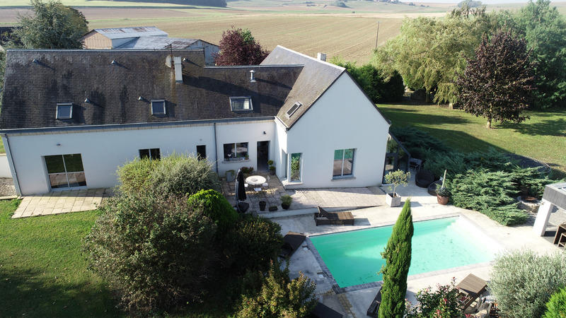 Maison - 291 m² - 7 pièces