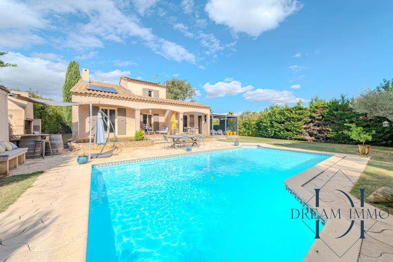 Maison - 142 m² - 5 pièces