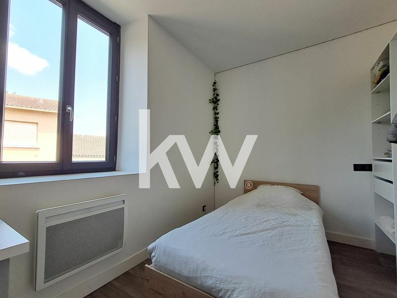 Maison - 180 m² - 8 pièces